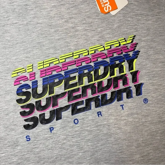 SUPERDRY Sport Mens Grey Short Sleeve Graphic Tee Reflective T-Shirt ActiveWear - Picture 2 of 5